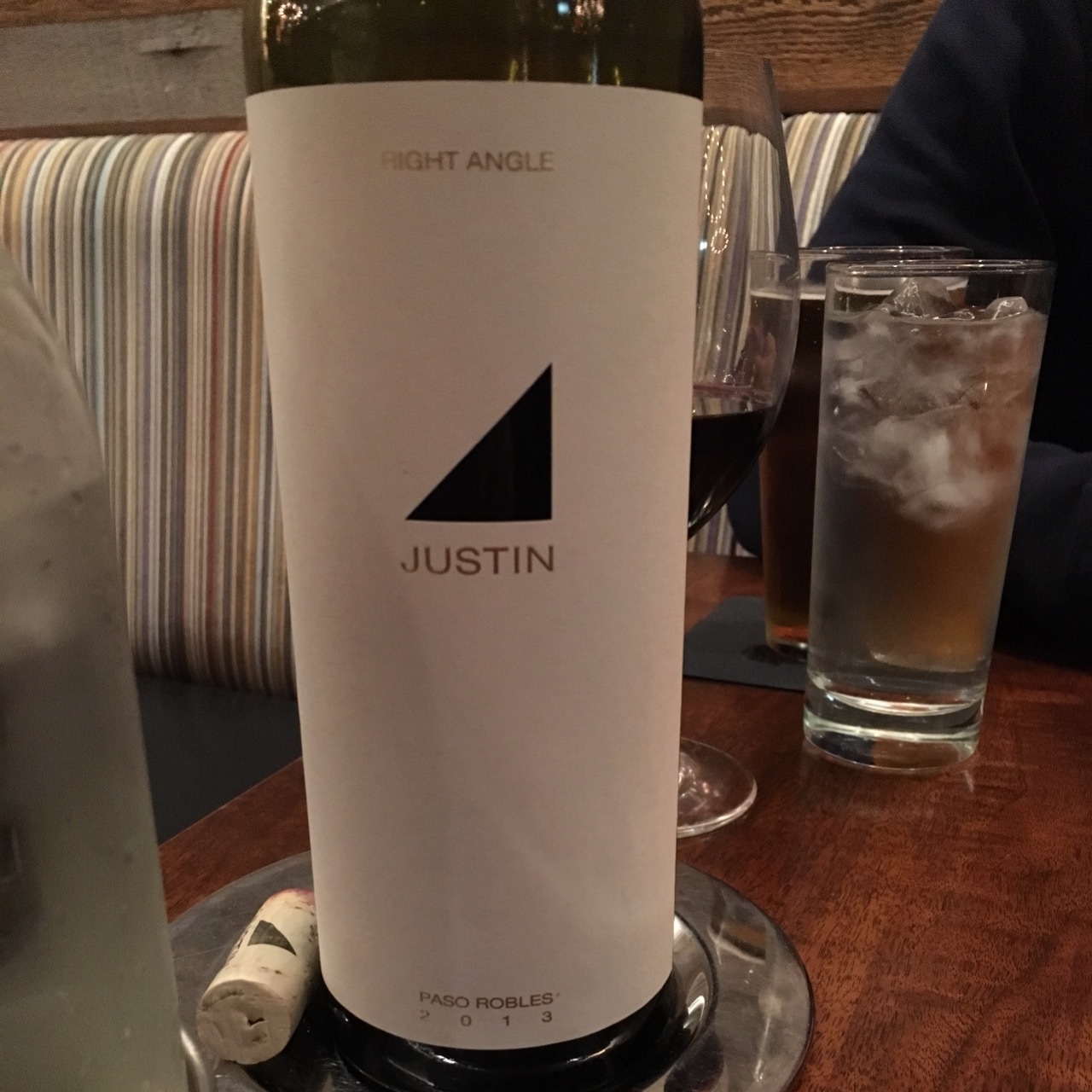 Justin Vineyards & Winery Right Angle Paso Robles Red Blend