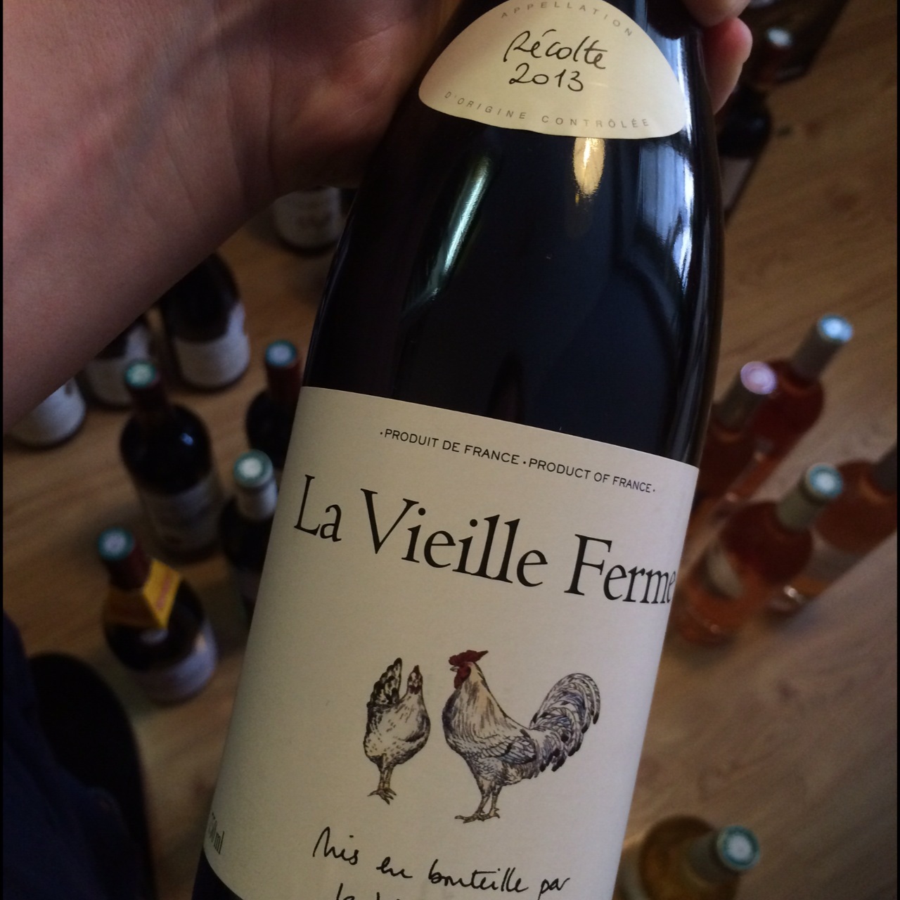 2020-la-vieille-ferme-rouge-christmas-edition-rotwein-vin-de-france-vin